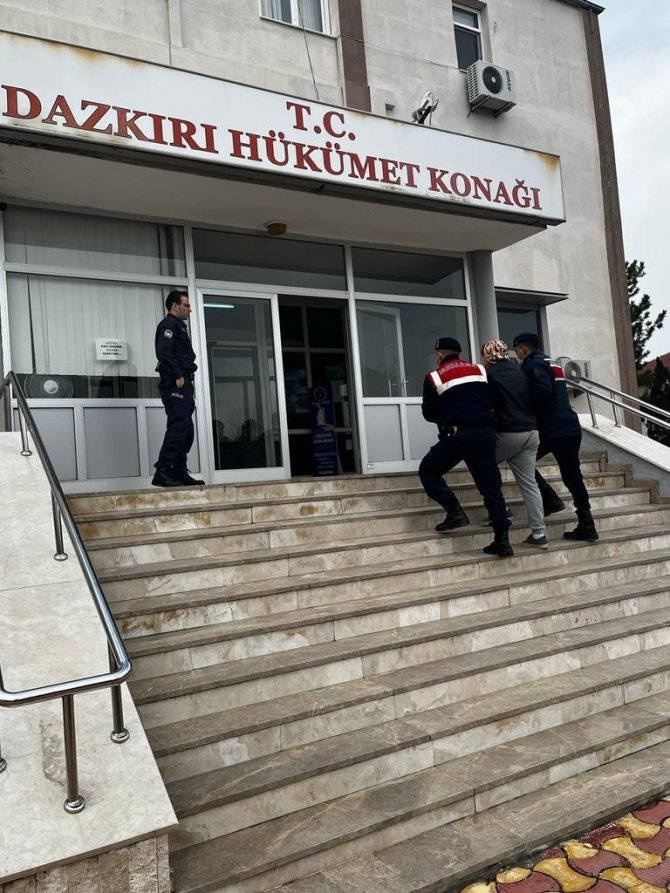 Jandarmadan dolandırıcılık şebekesine darbe