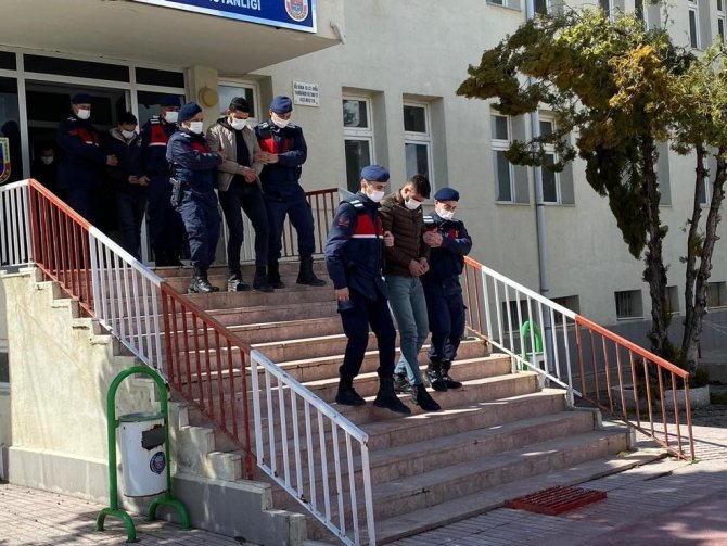 Jandarmadan dolandırıcılık şebekesine darbe