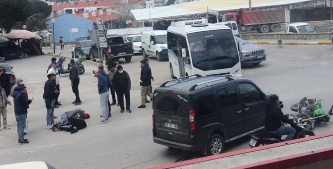 Motosiklet ticari araçla çarpıştı: 2 yaralı