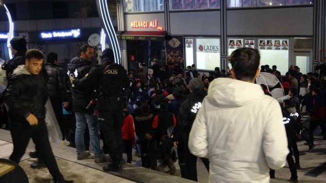 Van’da Galatasaray ve Beşiktaş taraftarı arasında gerginlik