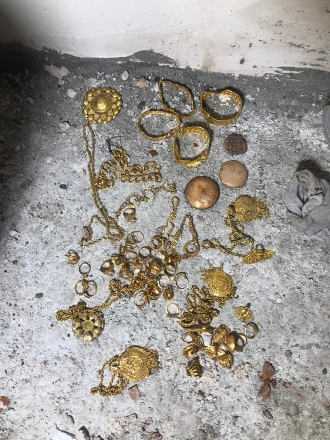 12 milyon 504 bin TL hırsızlık olayında 2 kişi tutuklandı