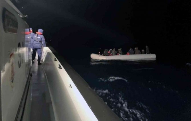 28 düzensiz göçmen kurtarıldı