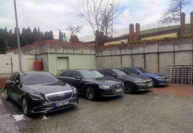 Çakarlı düğün konvoyu yapan araç sürücülerine ceza