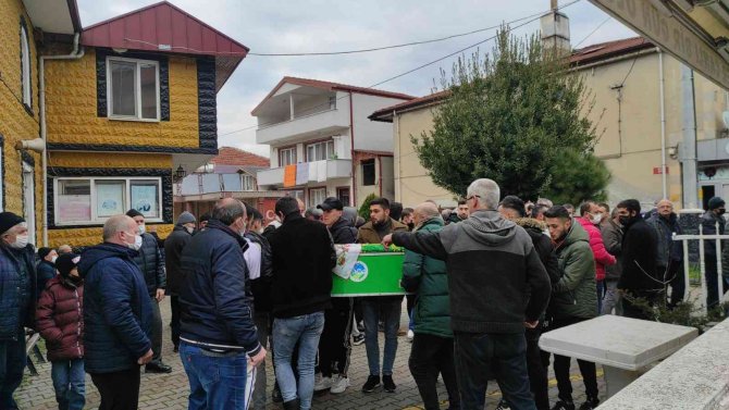 Eşi tarafından vurulan kadın son yolculuğuna uğurlandı