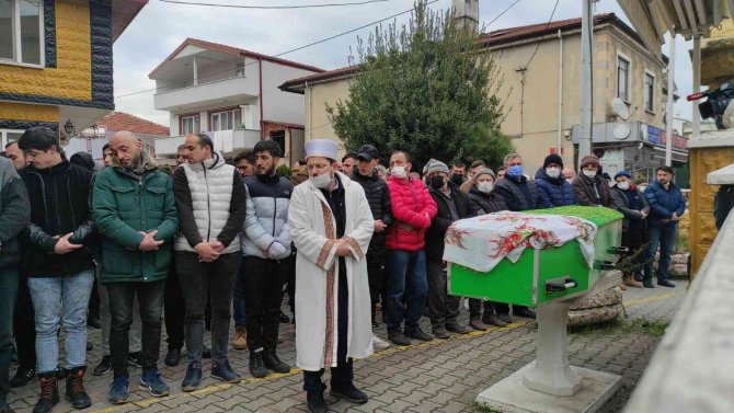 Eşi tarafından vurulan kadın son yolculuğuna uğurlandı