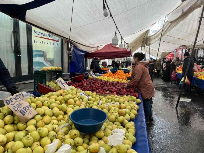 Kar yağışından dolayı meyve ve sebzelerin fiyatları arttı