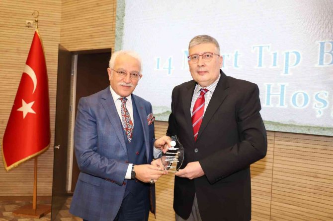 NEÜ’de 14 Mart Tıp Bayramı kutlandı