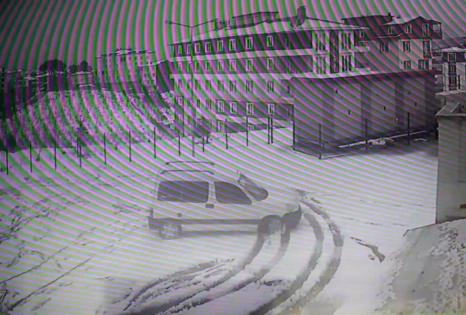 Okul bahçesinde drift yapan sürücülere 27 bin 375 lira ceza