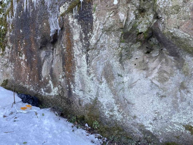 2 bin yıllık tarihi yol anıtını paramparça ettiler