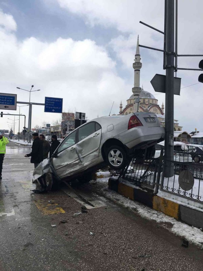 Kar yağışı kazaları beraberinde getirdi