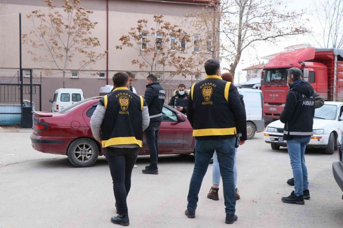 Aksaray’da KOM, NSM ve Asayiş ekipleri okul önlerinde kuş uçurmuyor