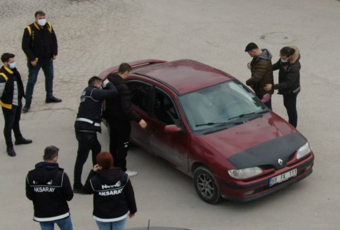 Aksaray’da KOM, NSM ve Asayiş ekipleri okul önlerinde kuş uçurmuyor