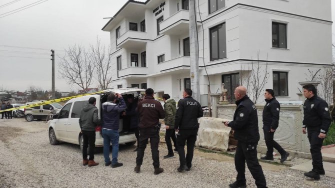 Subay eşinin silahıyla karı-kocaya ateş etmişti, tutuklandı