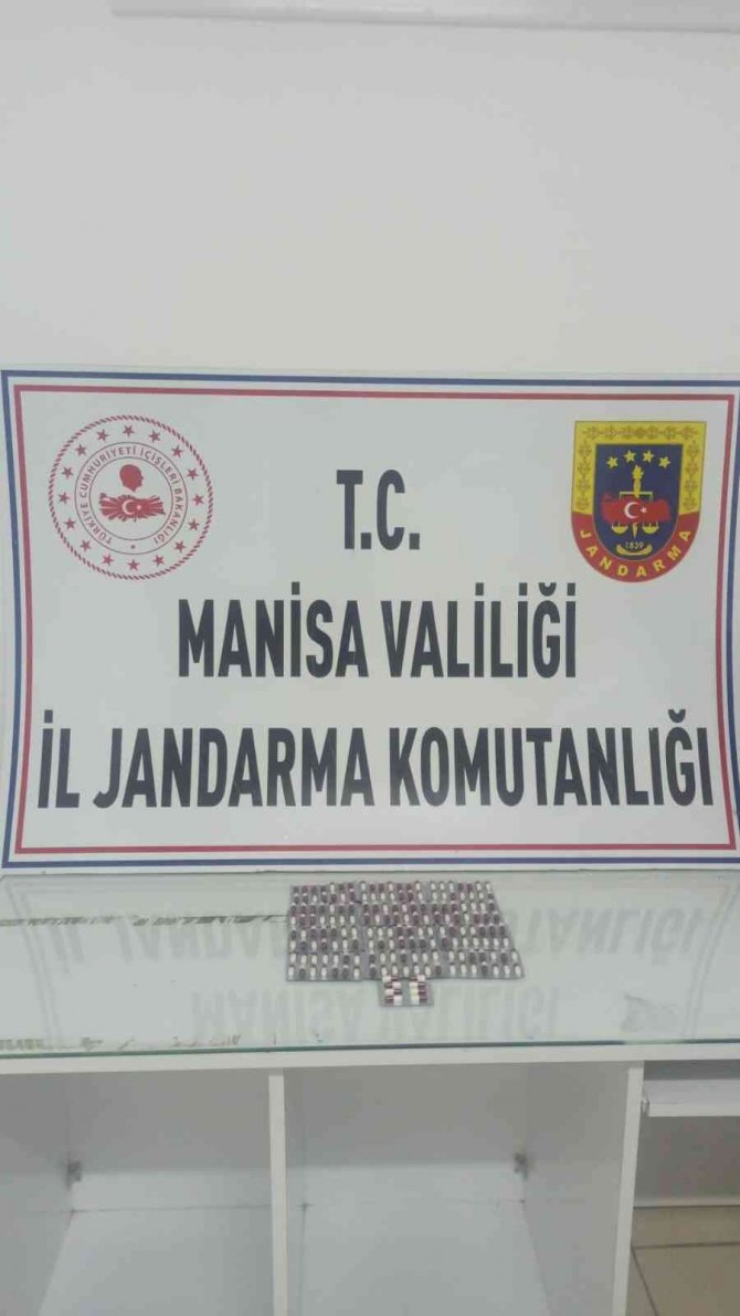 Uyuşturucu taciri jandarmaya takıldı