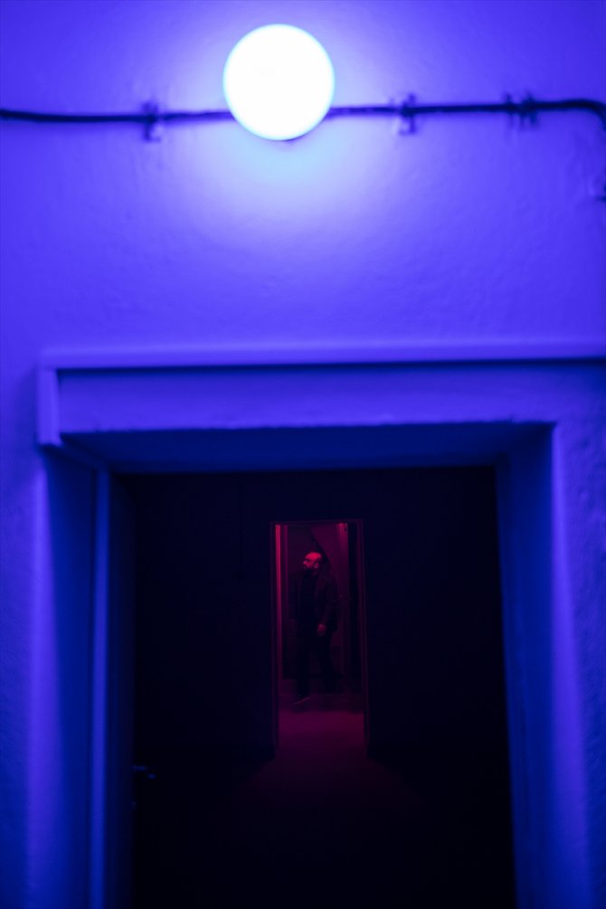 Korku ile umudu birleştiren sergi: "Belki Sonra"