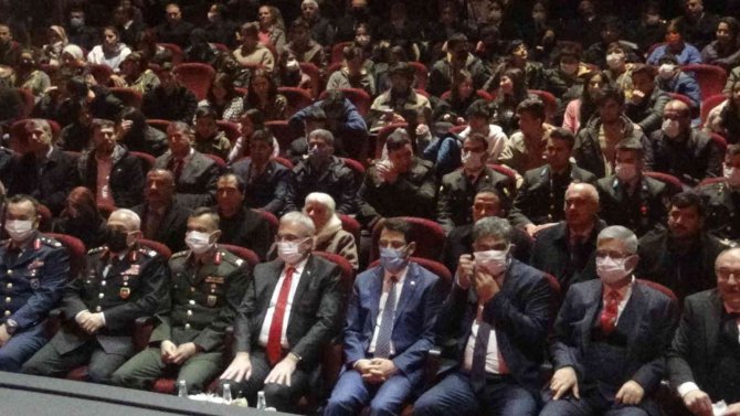 Diyarbakır’da 18 Mart kahramanları anıldı