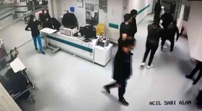 Muğla’da doktorun uzman çavuşu darp ettiği görüntüler kamerada