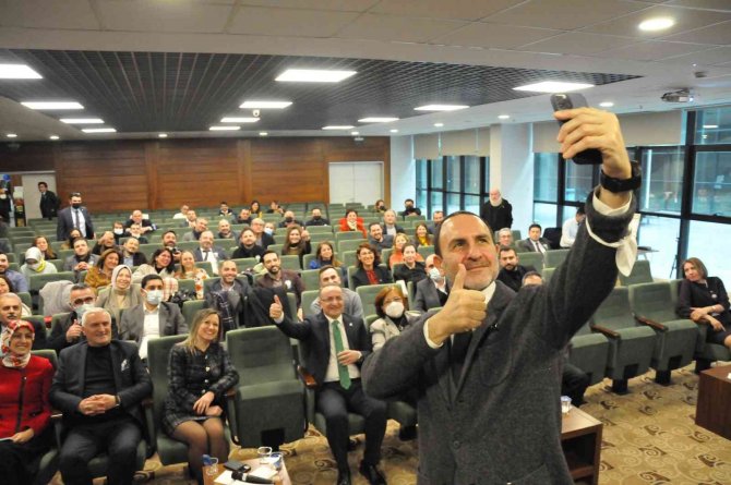 "Suya düşmeden evvel yüzmeyi öğrenmeli"