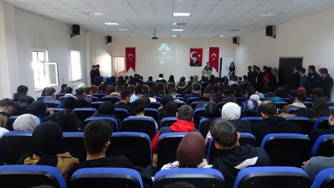 Taşkent’te şehitler törenle anıldı