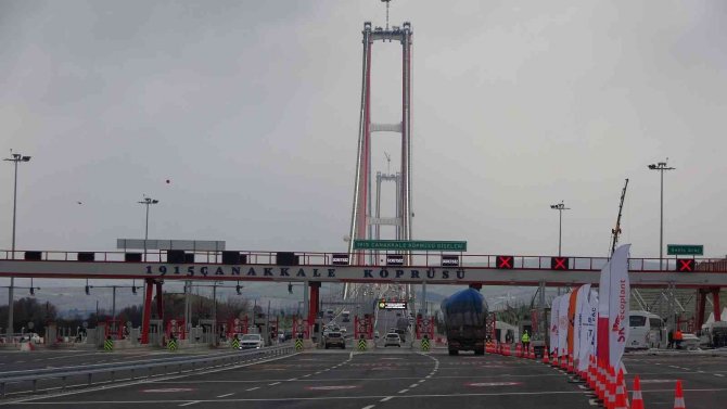 1915 Çanakkale Köprüsü’nde yoğun trafik