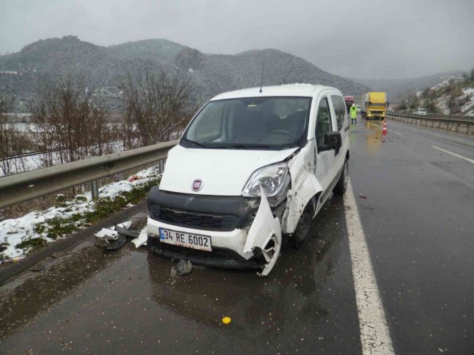 Bilecik’te trafik kazası: 1 ölü, 7 yaralı