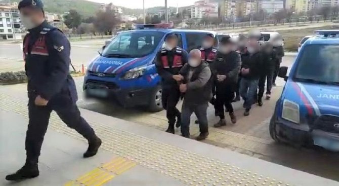 Denizli’nin birçok ilçesinde hırsızlık yapan 9 şüpheliden 5’i tutuklandı