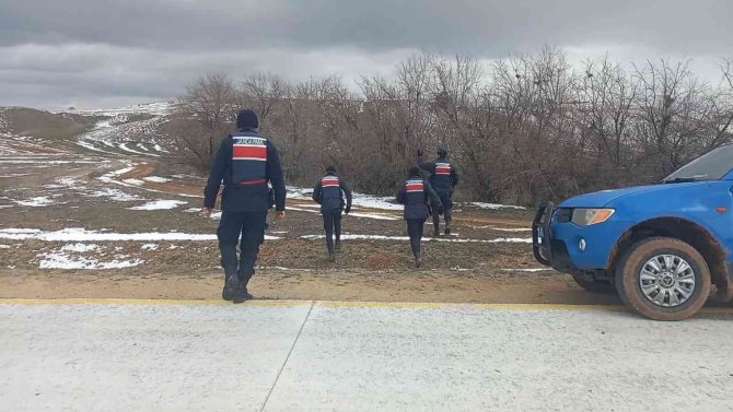 Ekipler seferber oldu: Kayıp şahıs her yerde aranıyor