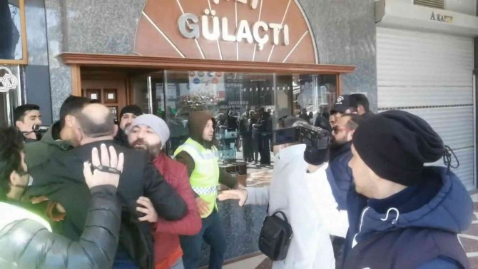 Elazığ’da Nevruz etkinliği sonrası gerginliği polis önledi