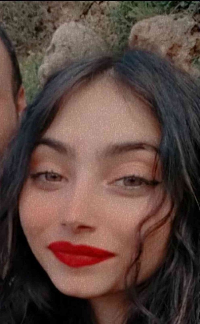 Genç kızın otel odasında şüpheli ölümü