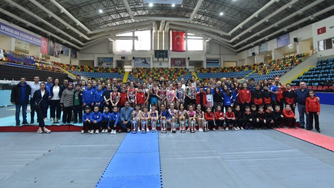 Trampolin Cimnastik Federasyon Kupası’na Karatay damgası