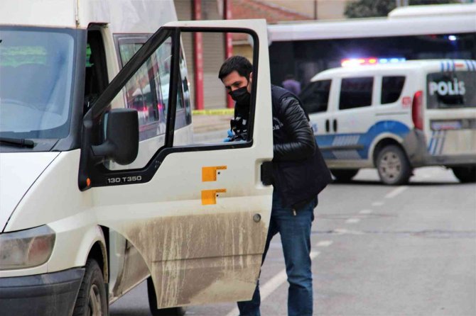 Yol verme kavgası kanlı bitti