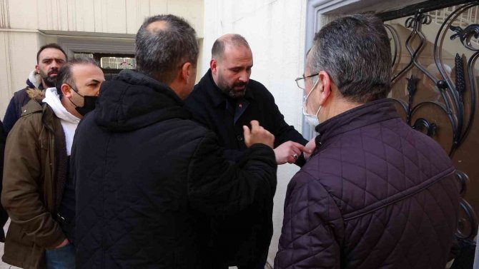 3 bin konutlu sitede "kaçtı" denilen yönetici site yönetimine gitti tartışma çıktı