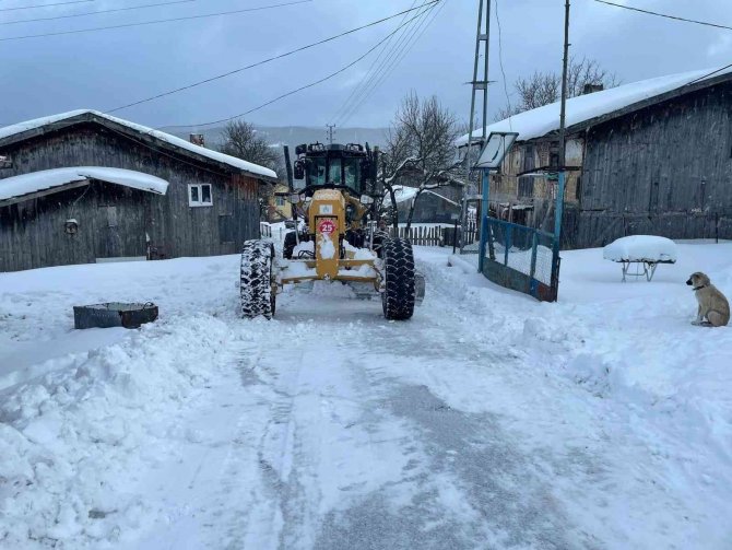 Karabük’te 18 köy yolu ulaşıma açıldı