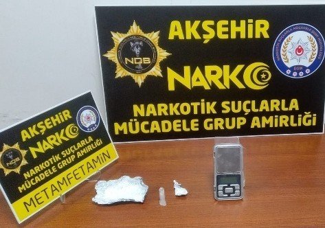 Konya’da şüphe üzerine durdurulan araçta aranan şahıs yakalandı