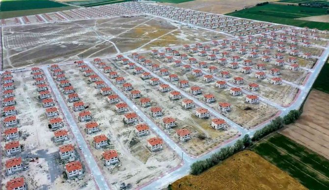 Meram’ın yeni mahallesi Dedemli’de hazırlıklar sürüyor