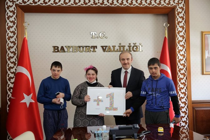 Vali Epcim, down sendromlu öğrencilerle bir araya geldi