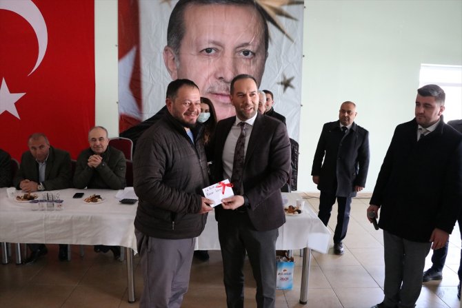 Eski sanayideki kiracılara yeni dükkanları teslim edildi