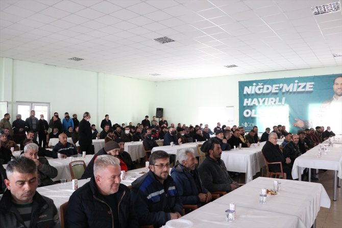 Eski sanayideki kiracılara yeni dükkanları teslim edildi