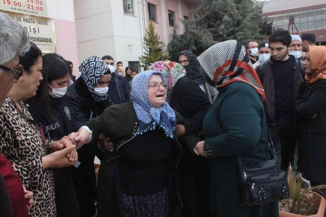 Eşi tarafından öldürülen hemşire memleketine uğurlandı