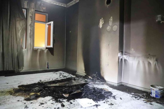 Hakkari’de korkutan yangın