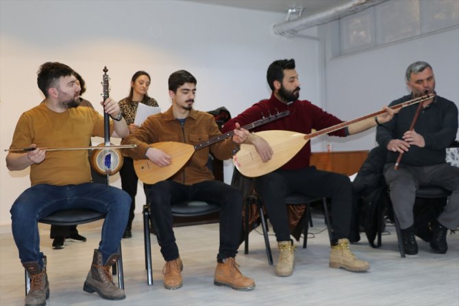 Öğretmenler, müzik sınıfı oluşturmak için konser verecek