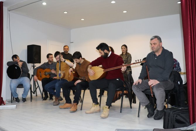 Öğretmenler, müzik sınıfı oluşturmak için konser verecek