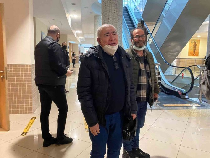 İlyas Salman ‘Türk milletini aşağılama’ suçundan hakim karşısına çıktı