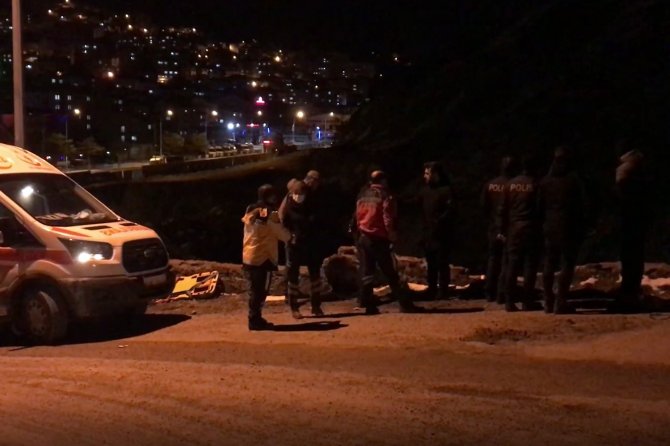 İntihara kalkışan üniversite öğrencisi genç kızı polis ekipleri ikna etti