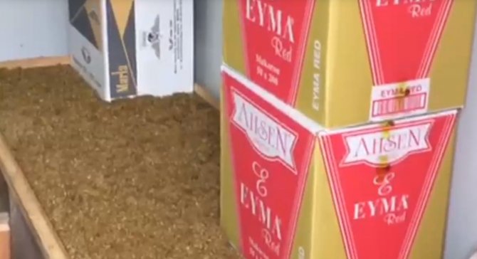 4 iş yeri ve 8 ikamete yapılan baskında binlerce kaçak makaron ele geçirildi