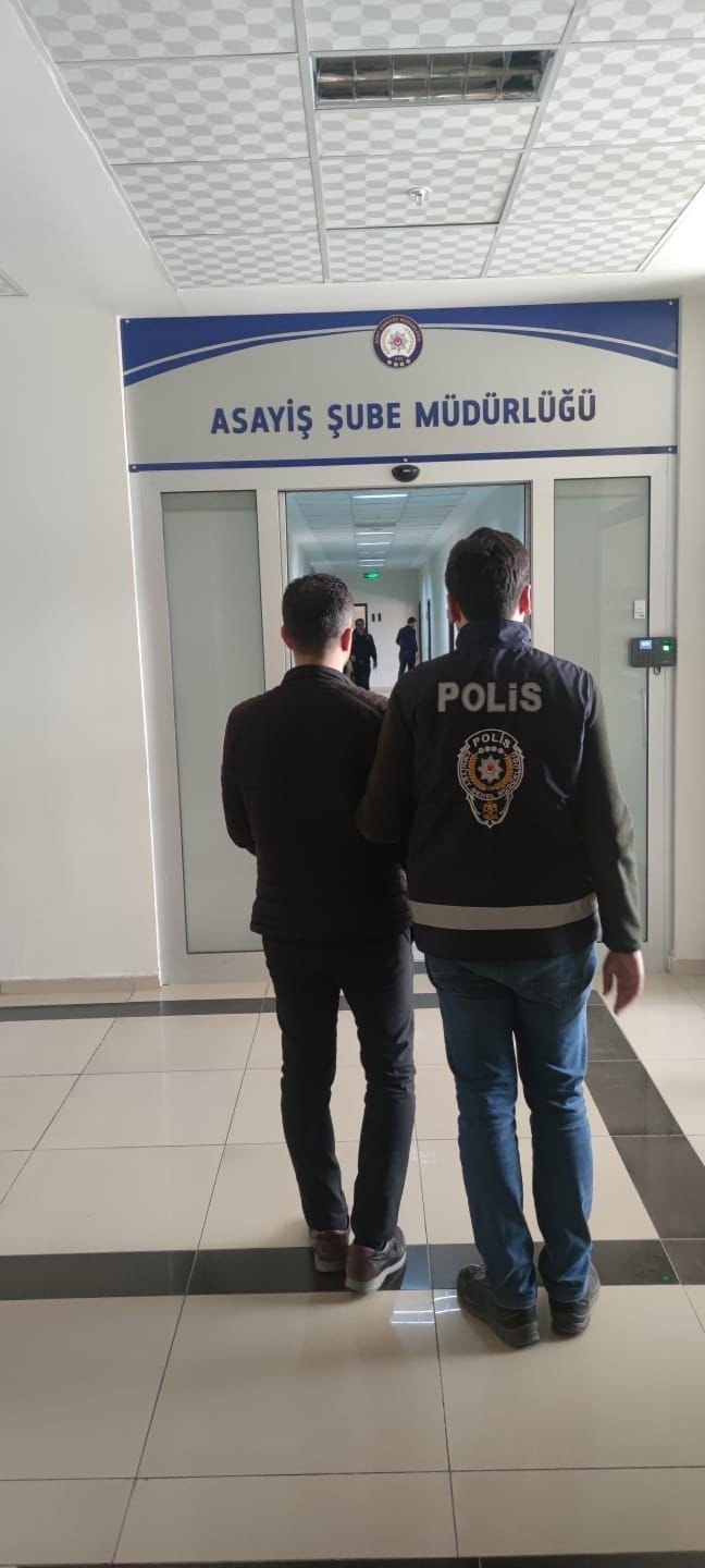 8 yıl 4 ay hapis cezası bulunan hükümlü yakalandı