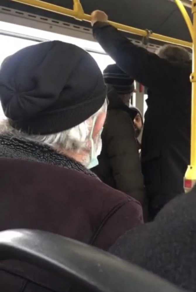 Halk otobüsünde maske tartışması