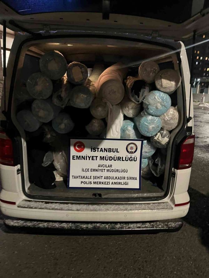 Kumaşı önce çaldılar sonra sahibine satmaya çalıştılar