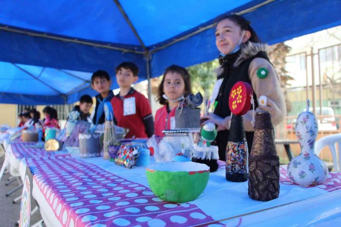 Minikler geri dönüşüm malzemelerine hünerlerini işledi