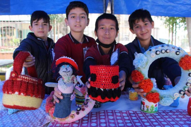 Minikler geri dönüşüm malzemelerine hünerlerini işledi